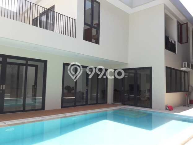 Dijual Rumah Mewah Megah Dengan View Cantik di Bintaro, Jakarta Selatan Dijual Rumah Mewah Megah Dengan View Cantik di Bintaro, Jakarta Selatan