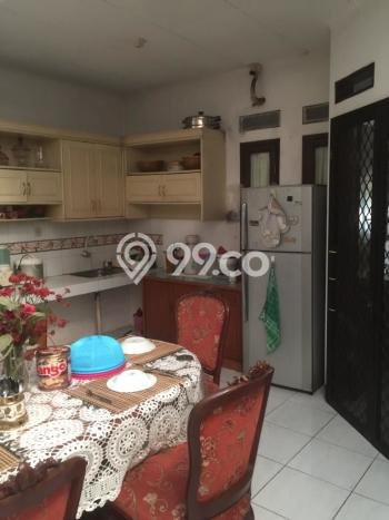 Dijual Cepat Rumah Bagus Siap Huni LB 200m2 di Ciputat, Tangerang Selatan Dijual Cepat Rumah Bagus Siap Huni LB 200m2 di Ciputat, Tangerang Selatan