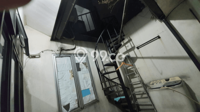 Jual Segera Rumah 2 KT 1 KM di BSD, Tangerang Jual Segera Rumah 2 KT 1 KM di BSD, Tangerang