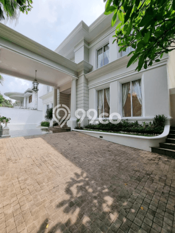 Rumah Strategis dengan Luas Tanah 966m² di Lokasi Kebayoran Baru, Jakarta Selatan Rumah Strategis dengan Luas Tanah 966m² di Lokasi Kebayoran Baru, Jakarta Selatan