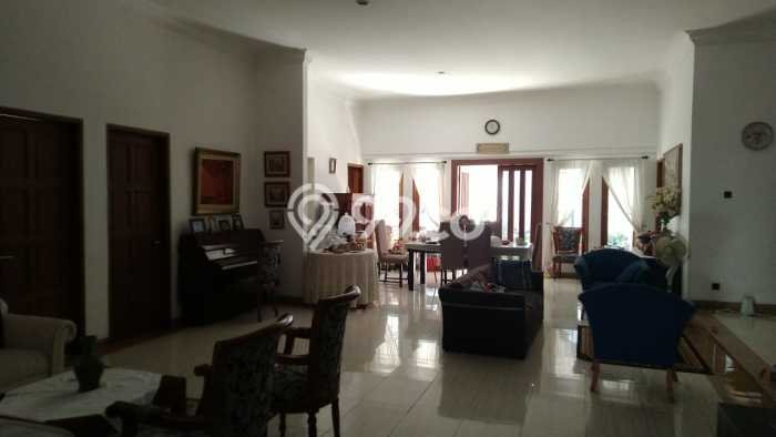 Dijual Rumah Premium dengan Fasilitas Sekitar Lengkap di Cinere, Depok Dijual Rumah Premium dengan Fasilitas Sekitar Lengkap di Cinere, Depok