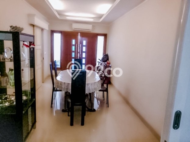 SPECIAL PRICE! Rumah Asri di Lippo Cikarang, LT 200m2m² Bangunan 180m2m² SPECIAL PRICE! Rumah Asri di Lippo Cikarang, LT 200m2m² Bangunan 180m2m²