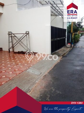 DIJUAL CEPAT! Rumah di Duren Sawit, Jakarta Timur, LT 92m² Bangunan 150m² BISA KPR! DIJUAL CEPAT! Rumah di Duren Sawit, Jakarta Timur, LT 92m² Bangunan 150m² BISA KPR!