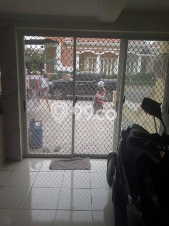 Rumah Terawat 4 KT 3 KM di Lokasi Premium Kalideres, Jakarta Barat Rumah Terawat 4 KT 3 KM di Lokasi Premium Kalideres, Jakarta Barat