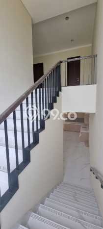 Hunian Elit LB 241m2 Siap Huni Desain Elegan di Alam Sutera, Tangerang Hunian Elit LB 241m2 Siap Huni Desain Elegan di Alam Sutera, Tangerang
