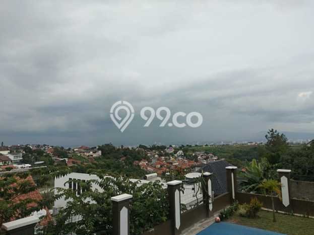 Rumah 4 KT 3 KM Dekat Rumah Sakit di Dago, Bandung Rumah 4 KT 3 KM Dekat Rumah Sakit di Dago, Bandung