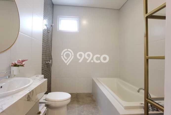 Dijual Rumah Mewah Elegan Dengan View Eksklusif di Gading Serpong, Tangerang Dijual Rumah Mewah Elegan Dengan View Eksklusif di Gading Serpong, Tangerang