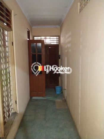 HARGA TERBAIK! Rumah Berkualitas area Jaka Setia, LT 174m² Bangunan 200m² HARGA TERBAIK! Rumah Berkualitas area Jaka Setia, LT 174m² Bangunan 200m²