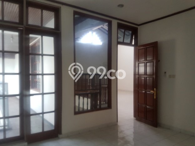 Siap Huni Rumah Mewah 4 Kamar di Kebayoran Baru Dekat ke Mana Pun Siap Huni Rumah Mewah 4 Kamar di Kebayoran Baru Dekat ke Mana Pun