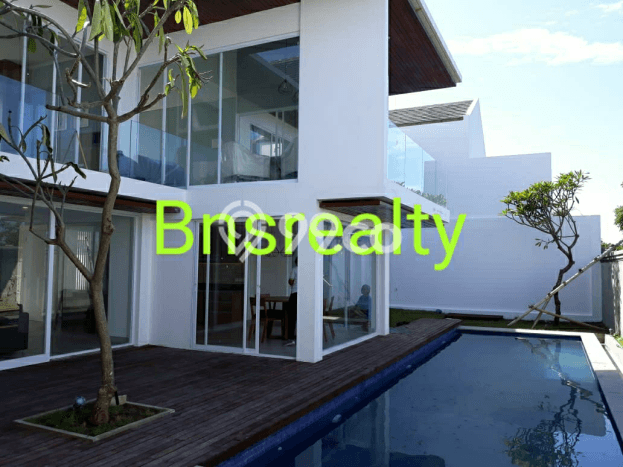 BEST INVESTMENT! Rumah di Ungasan, Luas 405m2m² Bangunan 436m2m² BEST INVESTMENT! Rumah di Ungasan, Luas 405m2m² Bangunan 436m2m²