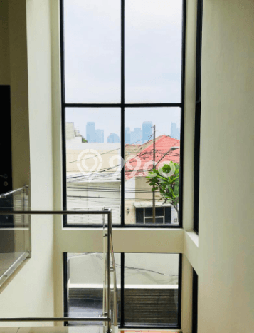 Dijual Rumah Luas Megah Dengan View Cantik di Kemang, Jakarta Selatan Dijual Rumah Luas Megah Dengan View Cantik di Kemang, Jakarta Selatan