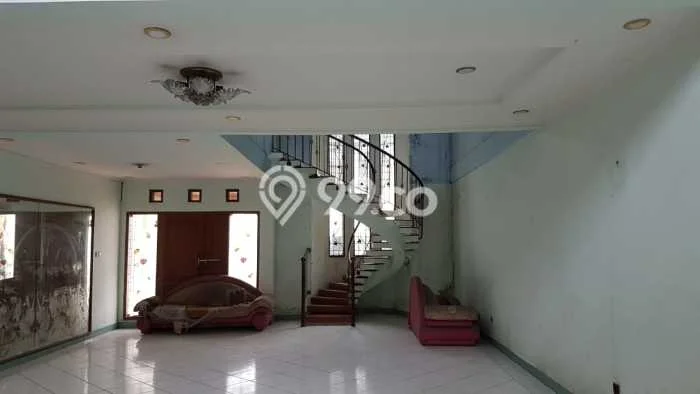 For Sale Rumah 4 Kamar Lokasi Ideal Bagus dan Strategis di Babakan Ciparay For Sale Rumah 4 Kamar Lokasi Ideal Bagus dan Strategis di Babakan Ciparay