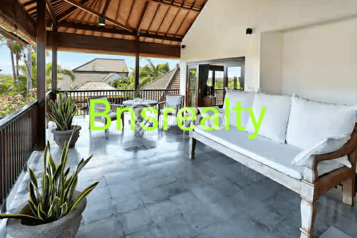 BEST INVESTMENT! Rumah di Canggu, Luas 775m2m² LB 306m2m² BEST INVESTMENT! Rumah di Canggu, Luas 775m2m² LB 306m2m²