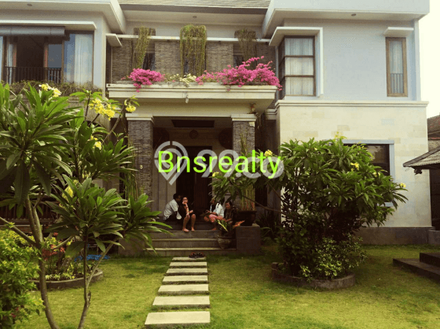 Rumah dengan Lokasi Strategis 4 KT di Renon, Denpasar Rumah dengan Lokasi Strategis 4 KT di Renon, Denpasar