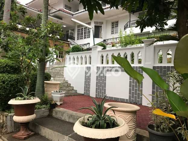 Jual Rumah Mewah Elegan Dengan View Eksklusif di Lebak Bulus, Jakarta Selatan Jual Rumah Mewah Elegan Dengan View Eksklusif di Lebak Bulus, Jakarta Selatan