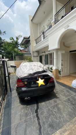 Disewakan! Rumah 4 Kamar Tidur &
4 Kamar Mandi di Pondok Indah, Jakarta Selatan Disewakan! Rumah 4 Kamar Tidur &
4 Kamar Mandi di Pondok Indah, Jakarta Selatan