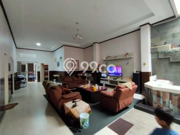 Jual Cepat Rumah LT 323m2m² di Kawasan Perumahan , Malang Jual Cepat Rumah LT 323m2m² di Kawasan Perumahan , Malang
