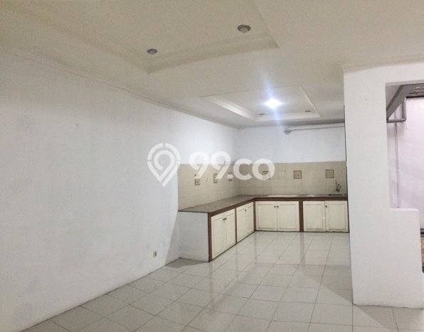 Jarang Ada! Rumah Sewa 4 Kamar Nyaman Siap Huni Setra Duta Jarang Ada! Rumah Sewa 4 Kamar Nyaman Siap Huni Setra Duta
