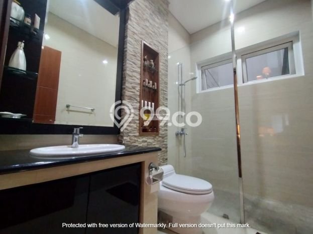 Rumah Strategis Menteng, Jakarta Pusat, LT 424m² LB 1000m² Rumah Strategis Menteng, Jakarta Pusat, LT 424m² LB 1000m²