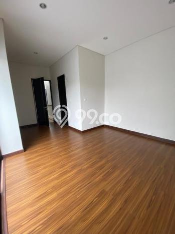 Siap Huni Rumah Mewah 4 Kamar di Depok Dekat ke Mana Pun Siap Huni Rumah Mewah 4 Kamar di Depok Dekat ke Mana Pun