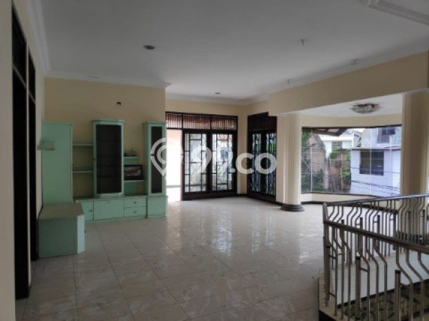 Dijual Rumah Premium dengan Fasilitas Sekitar Komplit di Semarang Tengah, Semarang Dijual Rumah Premium dengan Fasilitas Sekitar Komplit di Semarang Tengah, Semarang