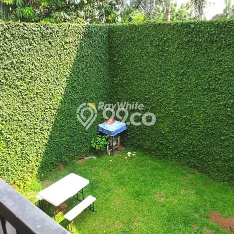 Hunian Eksklusif Dijual LT 225m2 di Pesanggrahan, Jakarta Selatan Hunian Eksklusif Dijual LT 225m2 di Pesanggrahan, Jakarta Selatan