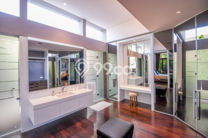 Hunian Elit LB 800m2 Siap Huni Desain Elegan di Pecatu, Badung Hunian Elit LB 800m2 Siap Huni Desain Elegan di Pecatu, Badung