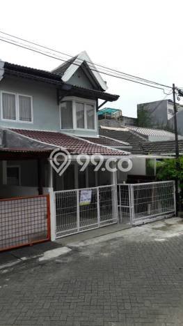 Jarang Ada! Rumah Sewa 5 Kamar Bagus Siap Huni Bintaro Jarang Ada! Rumah Sewa 5 Kamar Bagus Siap Huni Bintaro