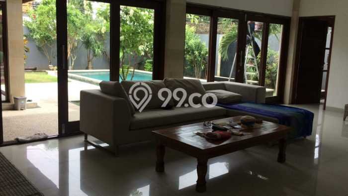 Ready to Use! Luxury House LT 327m2 Desain Modern di Umalas Ready to Use! Luxury House LT 327m2 Desain Modern di Umalas