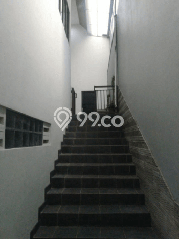 HOT LISTING! Rumah Nyaman di Cikutra, Luas 272m² Bangunan 400m² HOT LISTING! Rumah Nyaman di Cikutra, Luas 272m² Bangunan 400m²