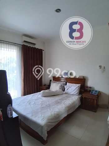 Rumah Strategis Modern Lb 130m2 di Ciputat, Tangerang Selatan Rumah Strategis Modern Lb 130m2 di Ciputat, Tangerang Selatan