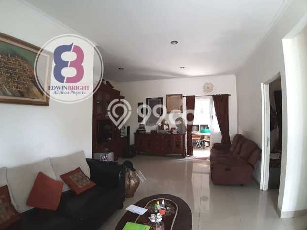 Rumah Strategis Modern Lb 130m2 di Ciputat, Tangerang Selatan Rumah Strategis Modern Lb 130m2 di Ciputat, Tangerang Selatan
