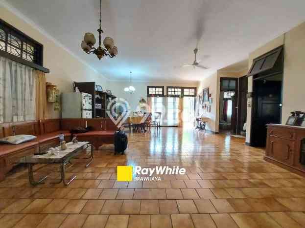 Rumah kawasan Pejaten, Jakarta Selatan, Luas 325m² LB 175m² Rumah kawasan Pejaten, Jakarta Selatan, Luas 325m² LB 175m²