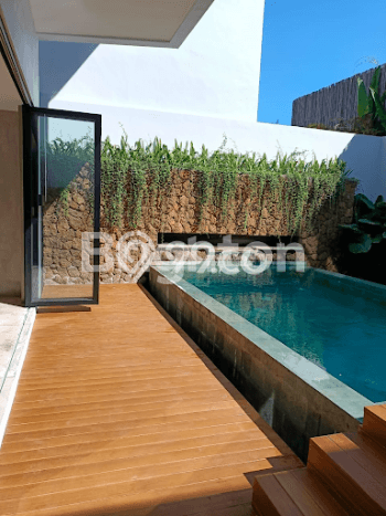 PILIHAN TEPAT! Rumah di , 2 KM, Akses Mall, Luas 200m2m² LB 160m2m² PILIHAN TEPAT! Rumah di , 2 KM, Akses Mall, Luas 200m2m² LB 160m2m²