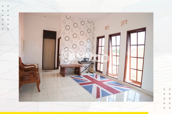 Rumah Minimalis 5 KT LT 150m2 di Kerobokan Rumah Minimalis 5 KT LT 150m2 di Kerobokan