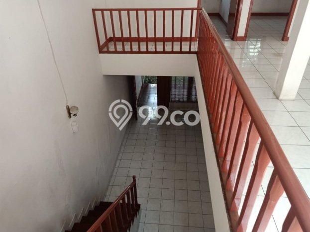 Rumah di Sarijadi, 2 KT, Akses Mudah Pusat Kota, LT 100m² LB 150m² Rumah di Sarijadi, 2 KT, Akses Mudah Pusat Kota, LT 100m² LB 150m²