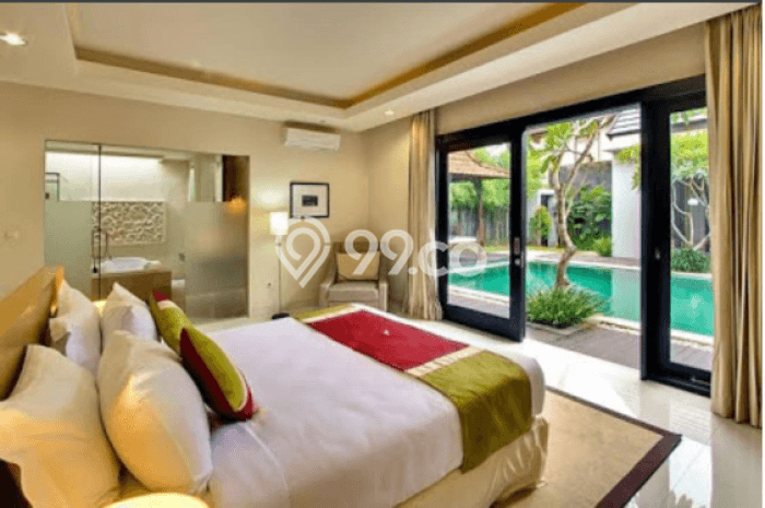 Jual Rumah Luas Elegan Dengan View Cantik di Seminyak, Badung Jual Rumah Luas Elegan Dengan View Cantik di Seminyak, Badung