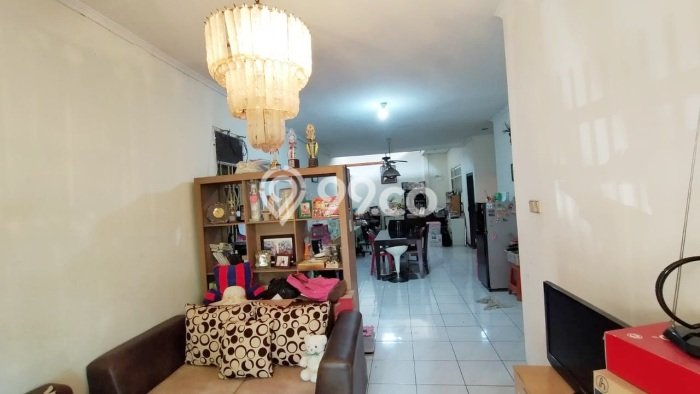 Rumah Elit Modern Tanpa Renovasi di Metro Permata Tangerang Rumah Elit Modern Tanpa Renovasi di Metro Permata Tangerang