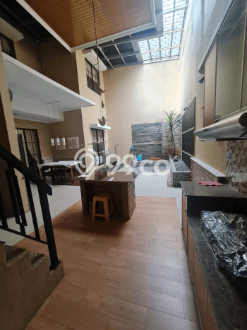 PROPERTI UNGGULAN! Rumah di Green Lake City, 4 KT, Lingkungan Premium, LT 200m² Bangunan 380m² PROPERTI UNGGULAN! Rumah di Green Lake City, 4 KT, Lingkungan Premium, LT 200m² Bangunan 380m²