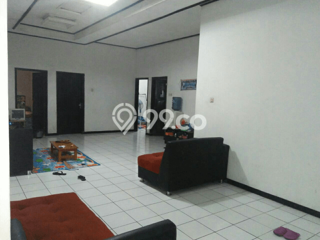 Lokasi strategis! Rumah siap pakai disewakan di Kiaracondong LB 200m2 Lokasi strategis! Rumah siap pakai disewakan di Kiaracondong LB 200m2