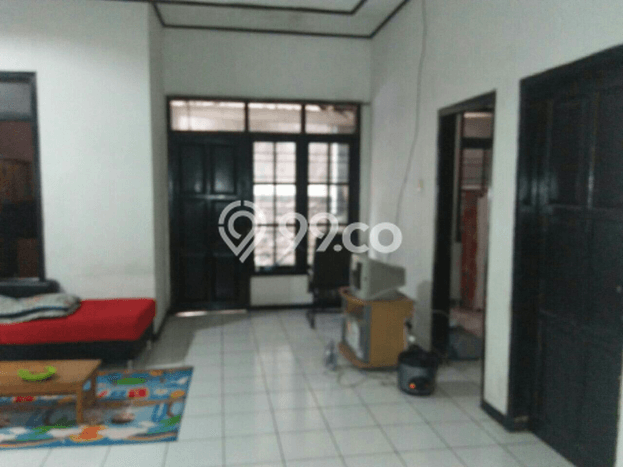 Lokasi strategis! Rumah siap pakai disewakan di Kiaracondong LB 200m2 Lokasi strategis! Rumah siap pakai disewakan di Kiaracondong LB 200m2