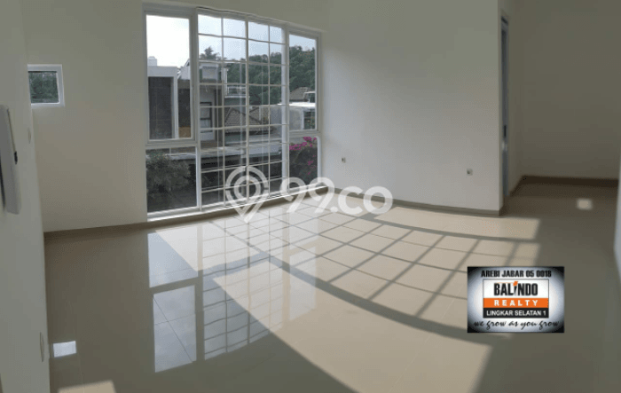 Rumah Elit Modern Tanpa Renovasi di Dago Bandung Rumah Elit Modern Tanpa Renovasi di Dago Bandung