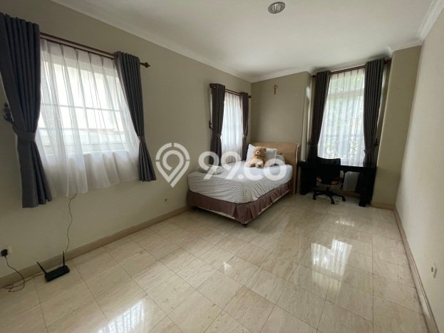 Dijual Rumah Mewah Elegan Dengan View Eksklusif di Lippo Karawaci, Tangerang Dijual Rumah Mewah Elegan Dengan View Eksklusif di Lippo Karawaci, Tangerang