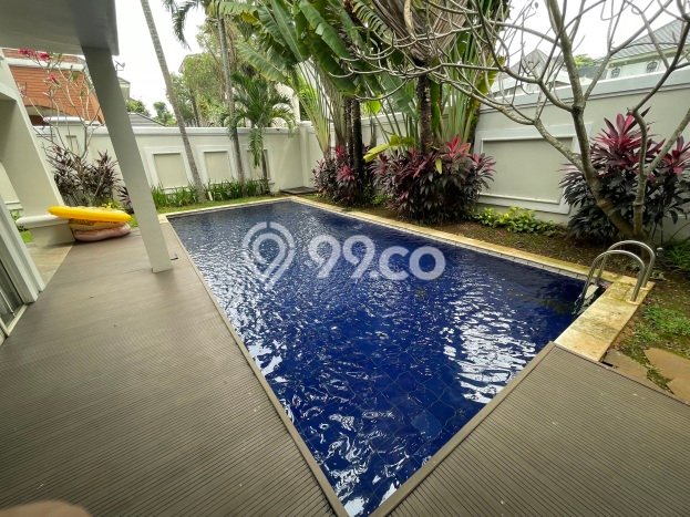 Dijual Rumah Mewah Elegan Dengan View Eksklusif di Lippo Karawaci, Tangerang Dijual Rumah Mewah Elegan Dengan View Eksklusif di Lippo Karawaci, Tangerang