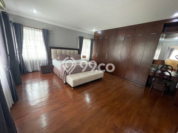Dijual Rumah Mewah Elegan Dengan View Eksklusif di Lippo Karawaci, Tangerang Dijual Rumah Mewah Elegan Dengan View Eksklusif di Lippo Karawaci, Tangerang