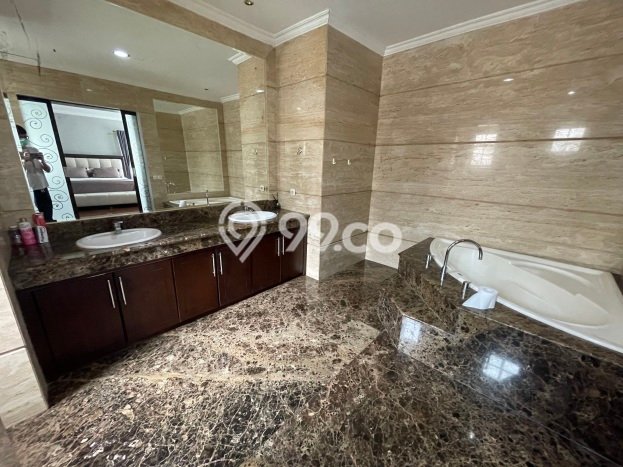 Dijual Rumah Mewah Elegan Dengan View Eksklusif di Lippo Karawaci, Tangerang Dijual Rumah Mewah Elegan Dengan View Eksklusif di Lippo Karawaci, Tangerang