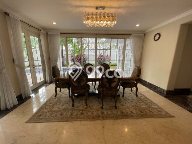 Dijual Rumah Mewah Elegan Dengan View Eksklusif di Lippo Karawaci, Tangerang Dijual Rumah Mewah Elegan Dengan View Eksklusif di Lippo Karawaci, Tangerang