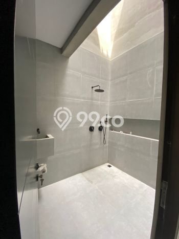 Rumah LT 82m² / LB 82m² Dekat Kampus di Kutisari, Surabaya Rumah LT 82m² / LB 82m² Dekat Kampus di Kutisari, Surabaya