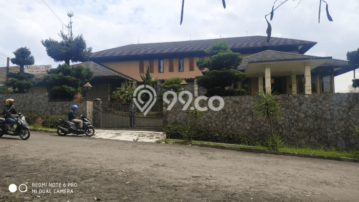 LOKASI PREMIUM! Rumah Strategis area , LT 1547m2m² Bangunan 750m2m² LOKASI PREMIUM! Rumah Strategis area , LT 1547m2m² Bangunan 750m2m²