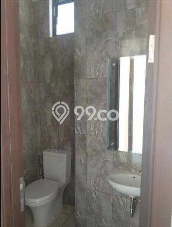 Rumah Nyaman dengan 4 Kamar Tidur dan 3 Kamar Mandi di Kawasan Cikupa, Tangerang Rumah Nyaman dengan 4 Kamar Tidur dan 3 Kamar Mandi di Kawasan Cikupa, Tangerang
